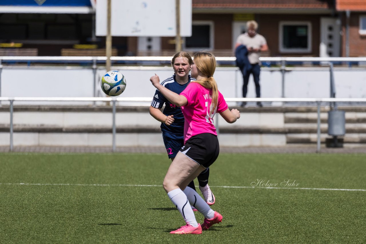 Bild 239 - wCJ Osterroenfelder TSV - VfL Pinneberg : Ergebnis: 0:15